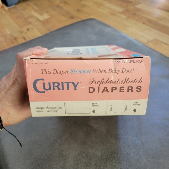 Vintage Curity prefolded stretch diapers - Picture 8 of 10
